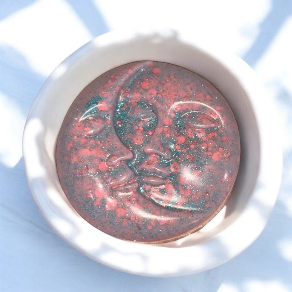 Vanilla sugar soap Moon Face shimmer 5oz 3x3in shea butter coconut oil based